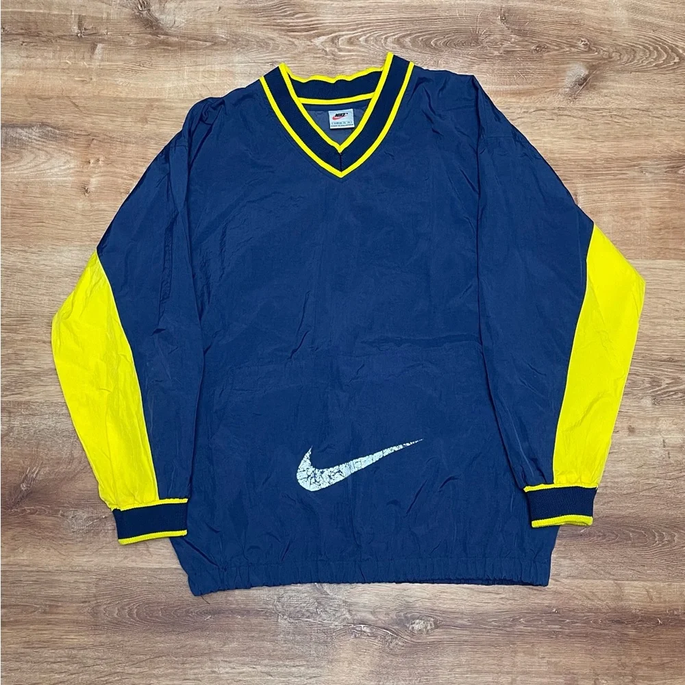 Vintage Nike - Picture 2 of 4